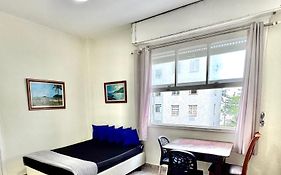 Studio 308 nas Pitangueiras - na quadra da praia!